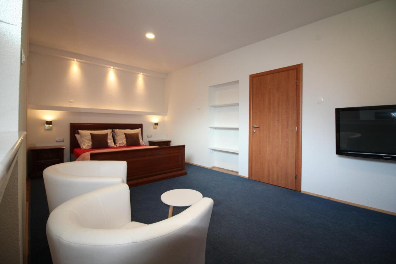 Apartment City Centre Free Parking 1&2 Floor Makarska Zewnętrze zdjęcie